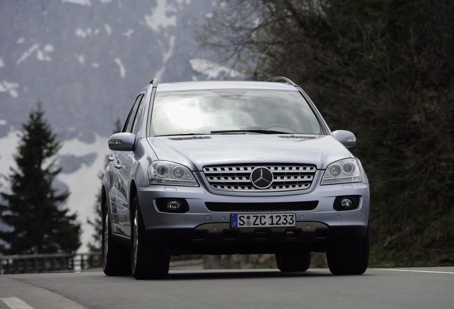  Mercedes-Benz ML-Class 2006 года  (фото 25 из 400)